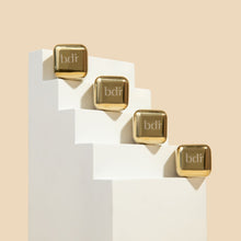 Load image into Gallery viewer, Gold Ice Dice